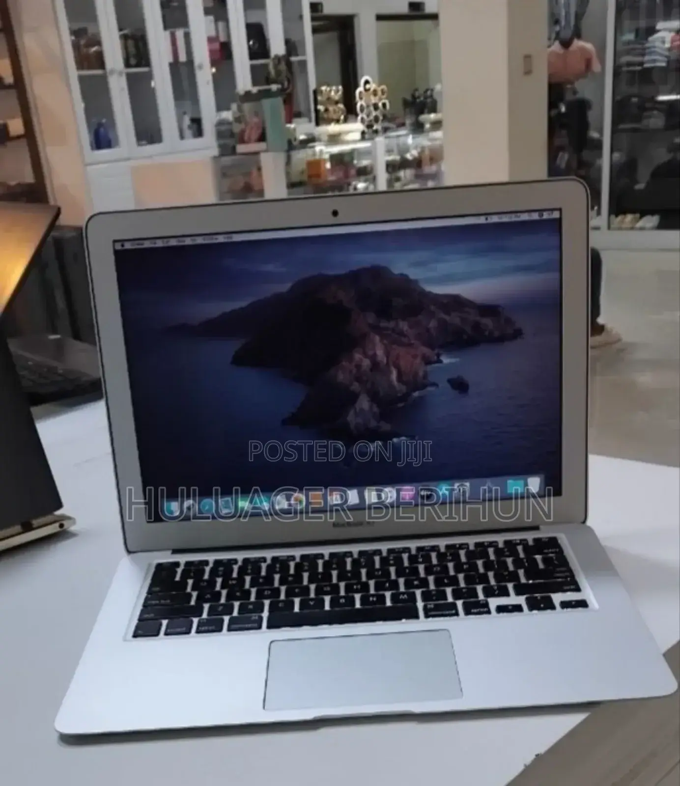 New Laptop Apple MacBook Air 2015 4GB Intel Core i5 SSD 256GB