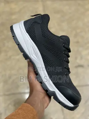 Safety First Casual Low Sneaker Type Safety Shoes for Officers