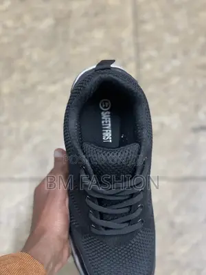 Safety First Casual Low Sneaker Type Safety Shoes for Officers