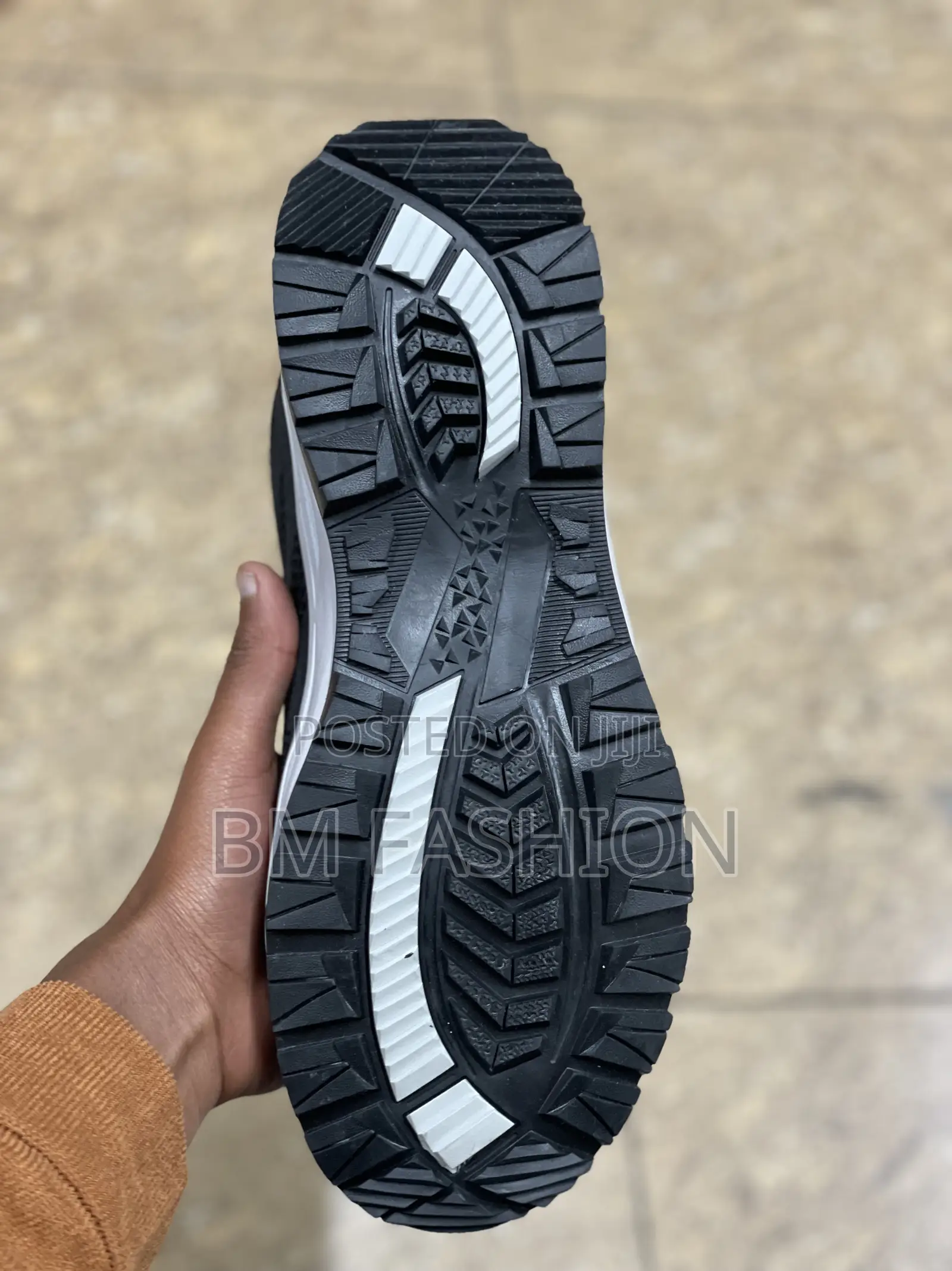 Safety First Casual Low Sneaker Type Safety Shoes for Officers