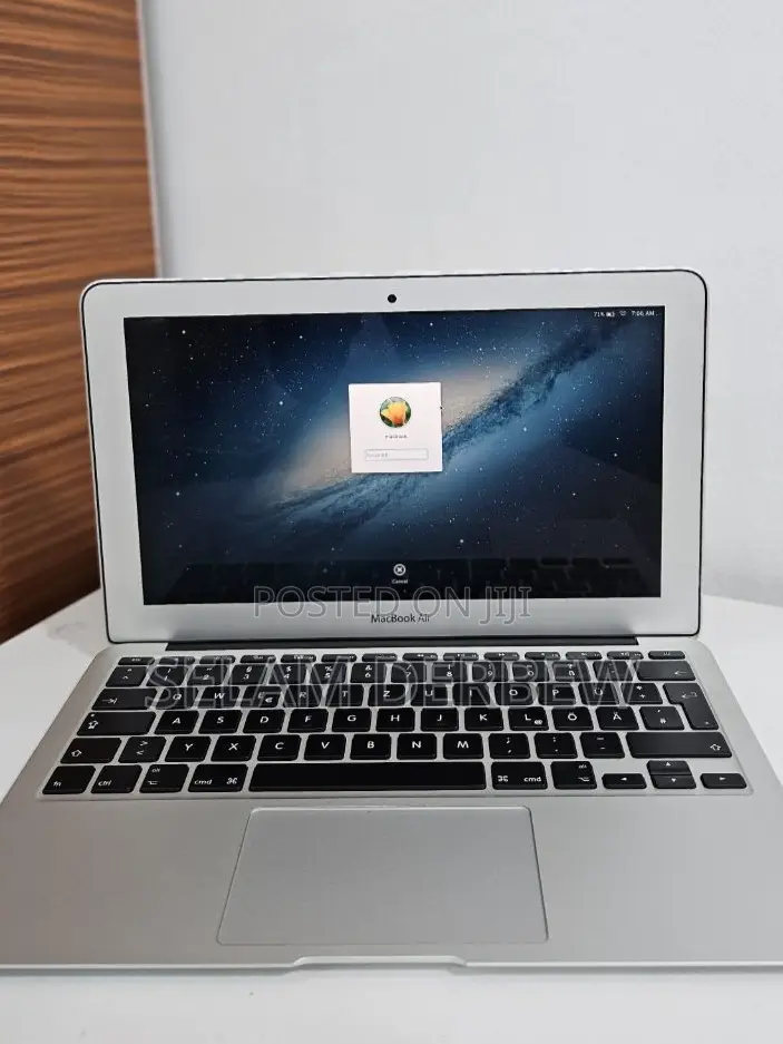 New Laptop Apple MacBook Air 2014 8GB Intel Core i7 SSD 512GB