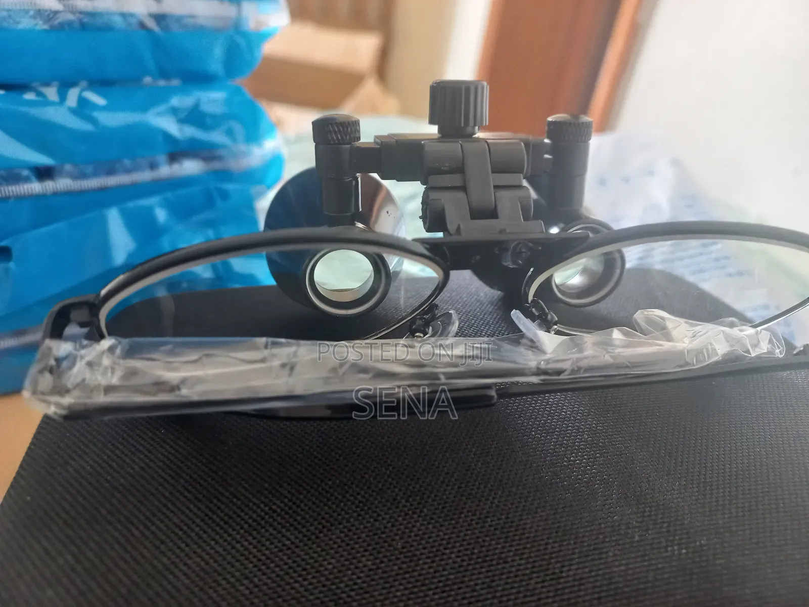 Magnifying Glasses for Dental Surgery