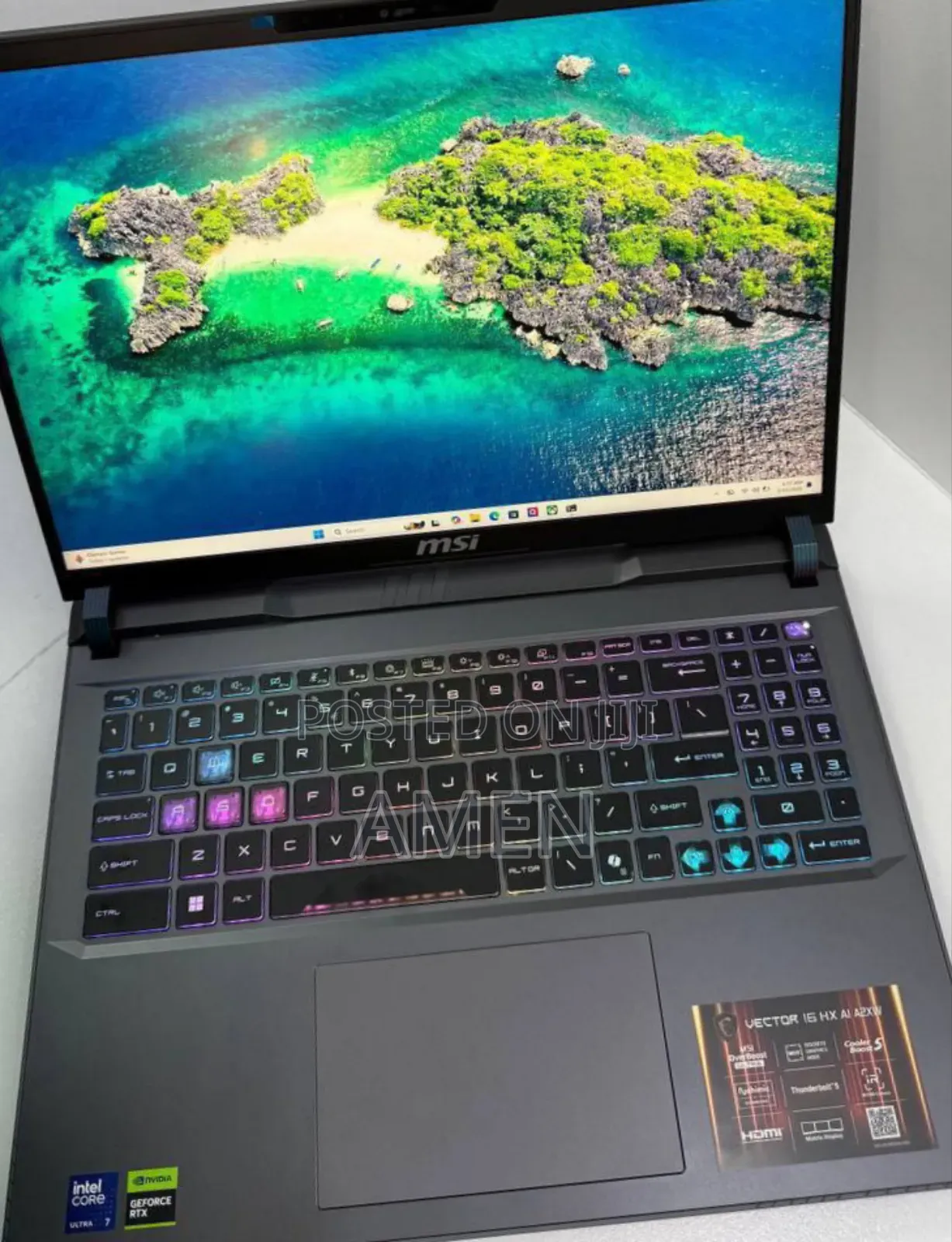 New Laptop MSI Vector 16 HX AI A2XWIG 32GB Intel Core Ultra 7 SSD 512GB