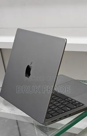New Apple MacBook Pro 2023 M3 Pro 14-inch 8GB Apple M3 Pro SSD 512GB