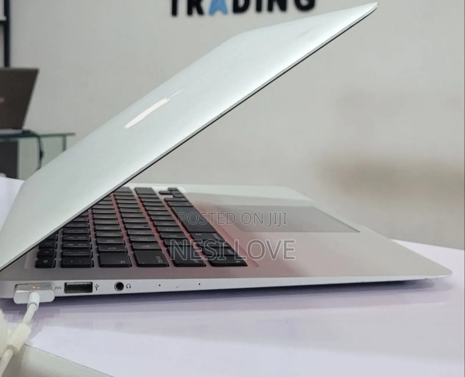 New Laptop Apple MacBook Air 2014 8GB Intel Core i7 SSD 512GB