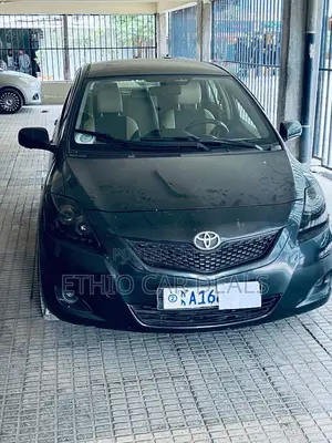 Toyota Yaris 1.5 Sedan 2008 Black