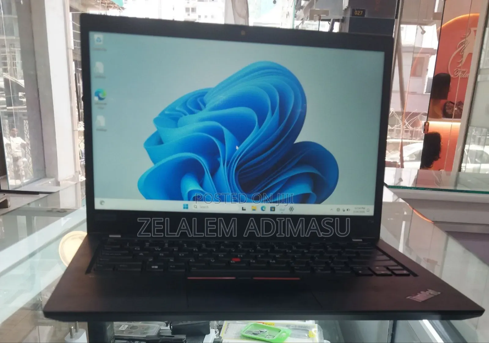 New Laptop Lenovo ThinkPad T14 16GB Intel Core i7 SSD 512GB