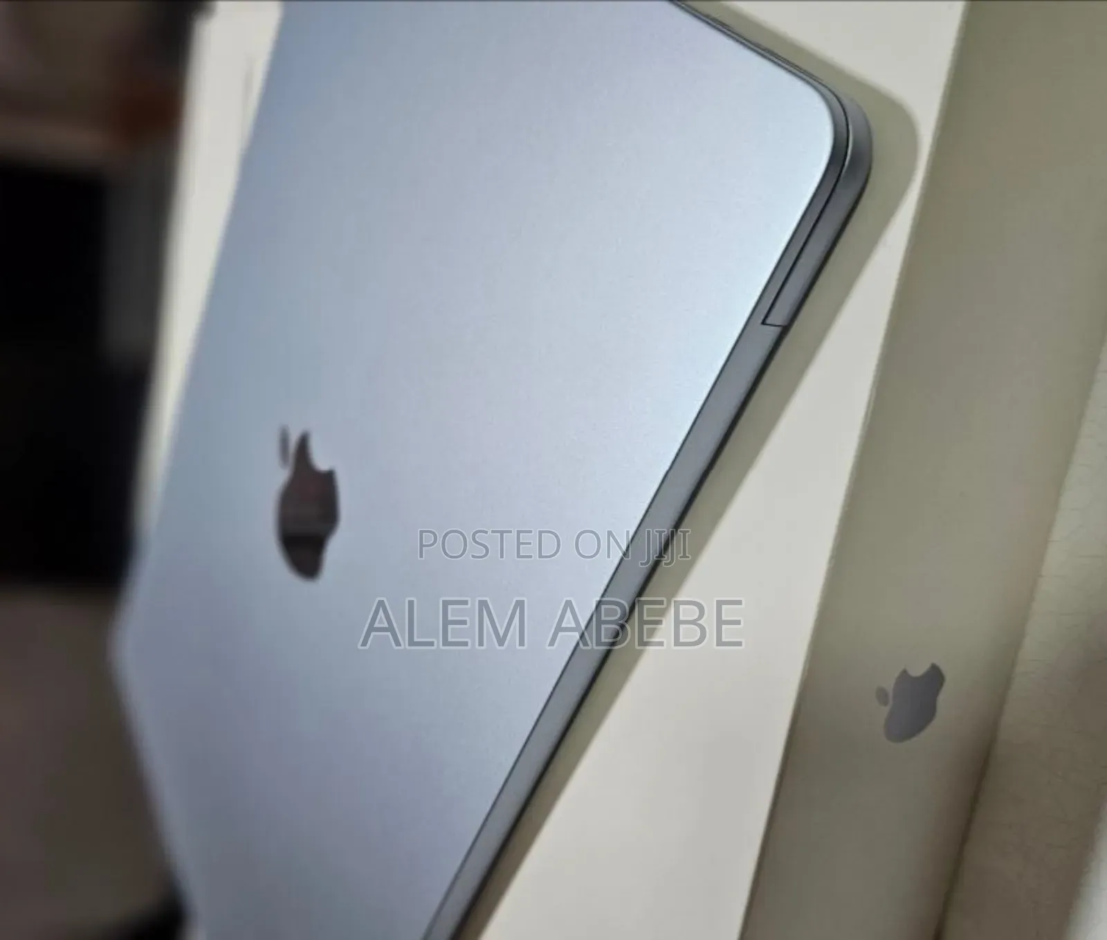 New Laptop Apple MacBook Air 2025 M4 13-inch 16GB Apple M4 SSD 256GB