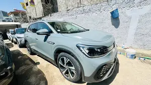 Volkswagen ID.6 2022 Gray