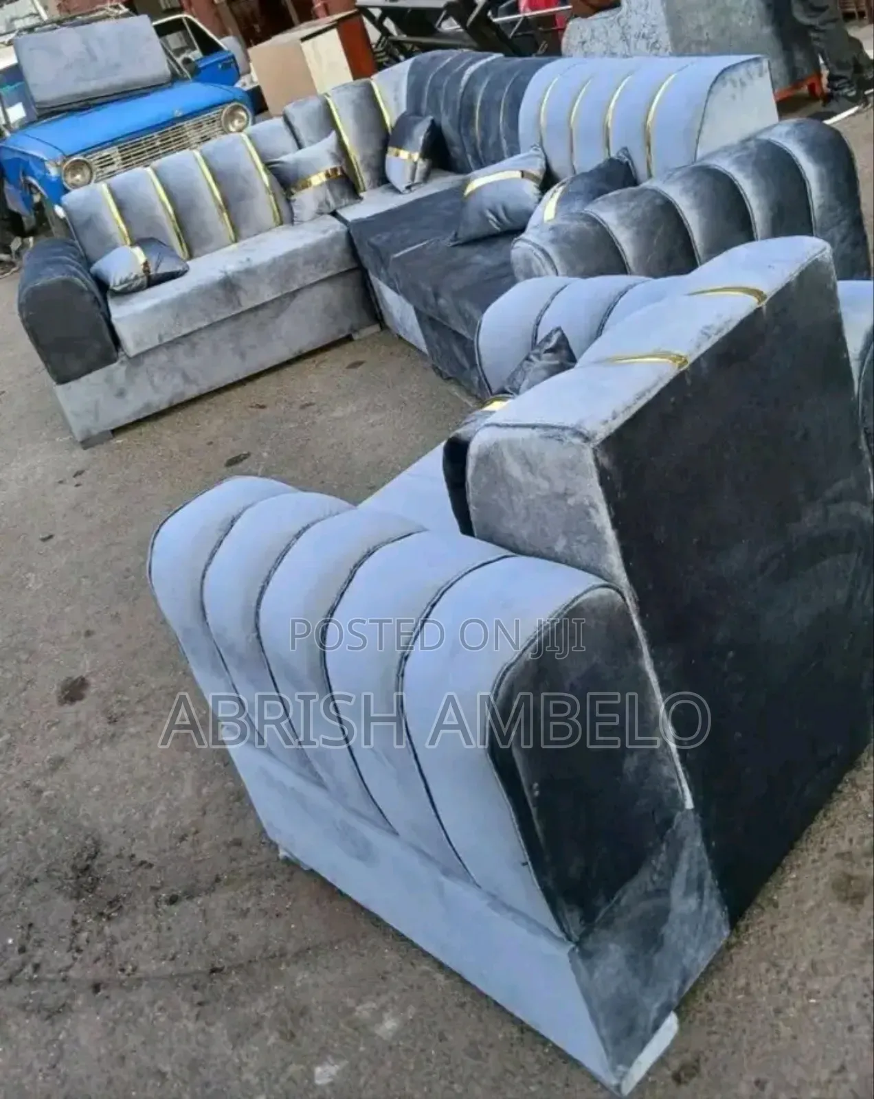 ሶፋ ግሬ Color New