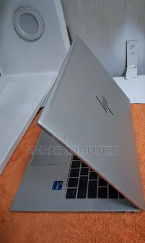 New Laptop HP EliteBook 840 G9 16GB Intel Core i7 SSD 512GB