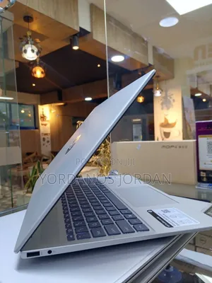 New Laptop HP Pavilion 15 8GB Intel Core Ultra 5 SSD 512GB
