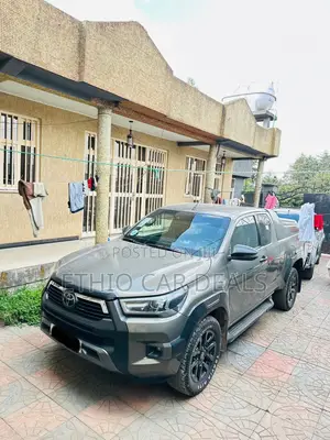 Toyota Hilux 2021 Beige