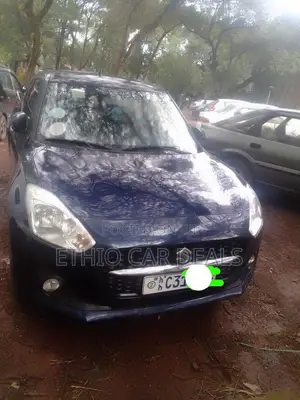 Suzuki Swift 2022 Blue