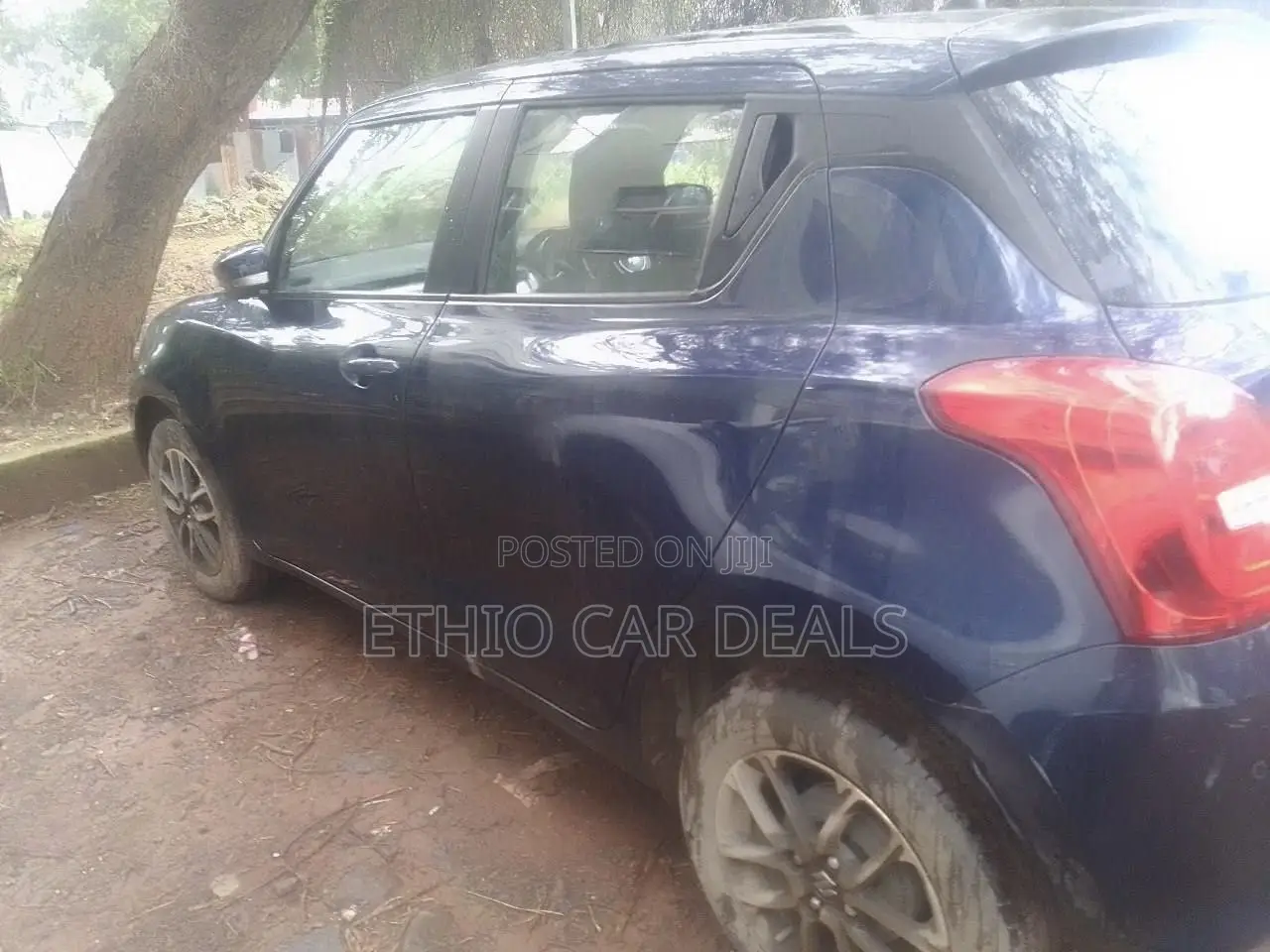 Suzuki Swift 2022 Blue