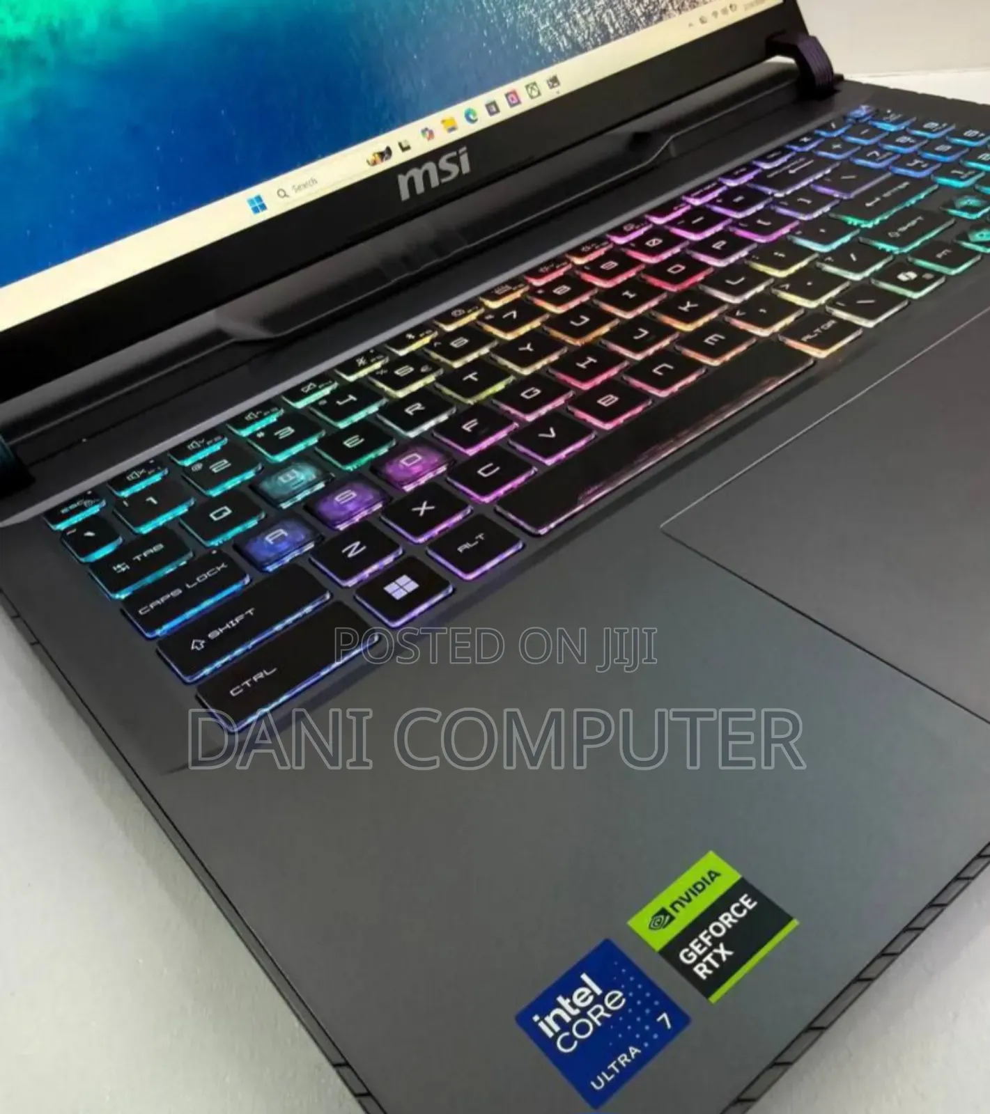New Laptop MSI Vector 16 HX AI A2XWIG 32GB Intel Core Ultra 7 SSD 512GB