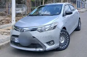 Toyota Yaris 2014 Silver