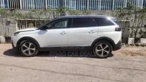 Peugeot 5008 2020 White