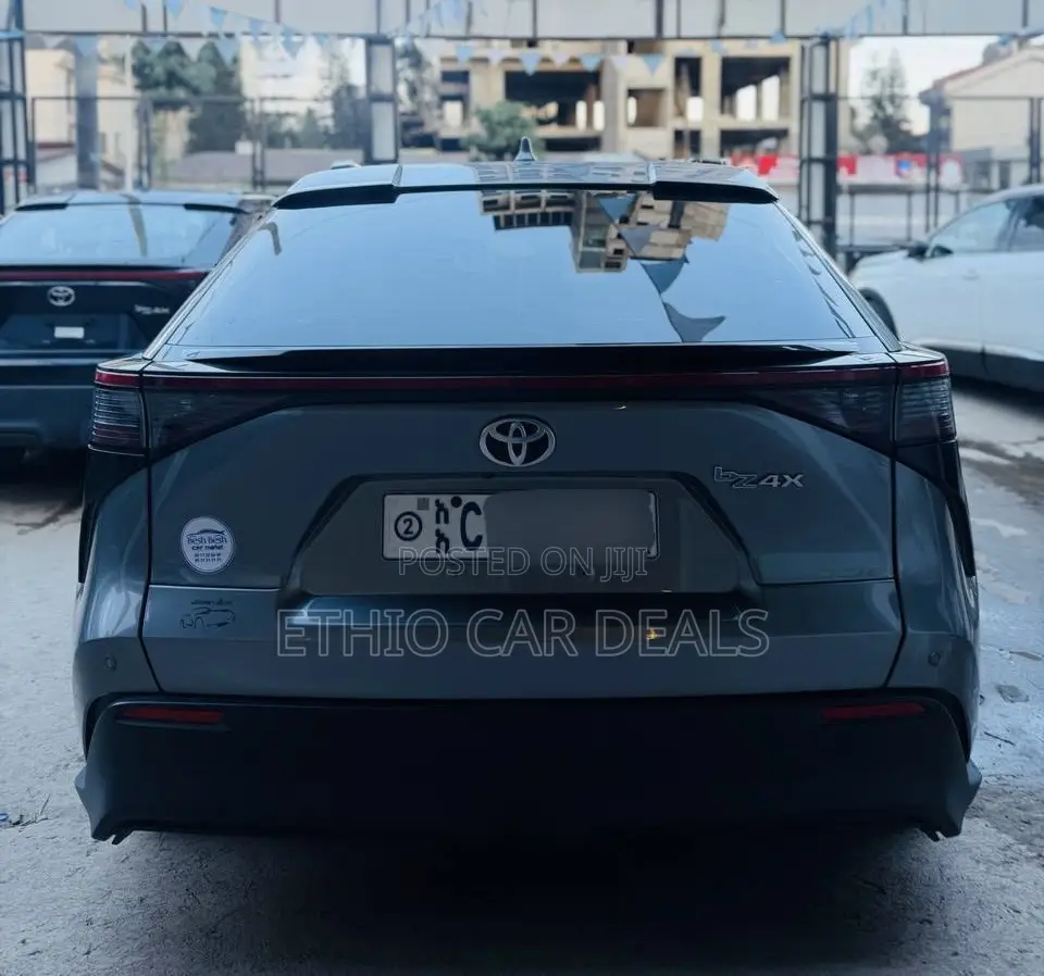 Toyota bZ4X 2023 Gray