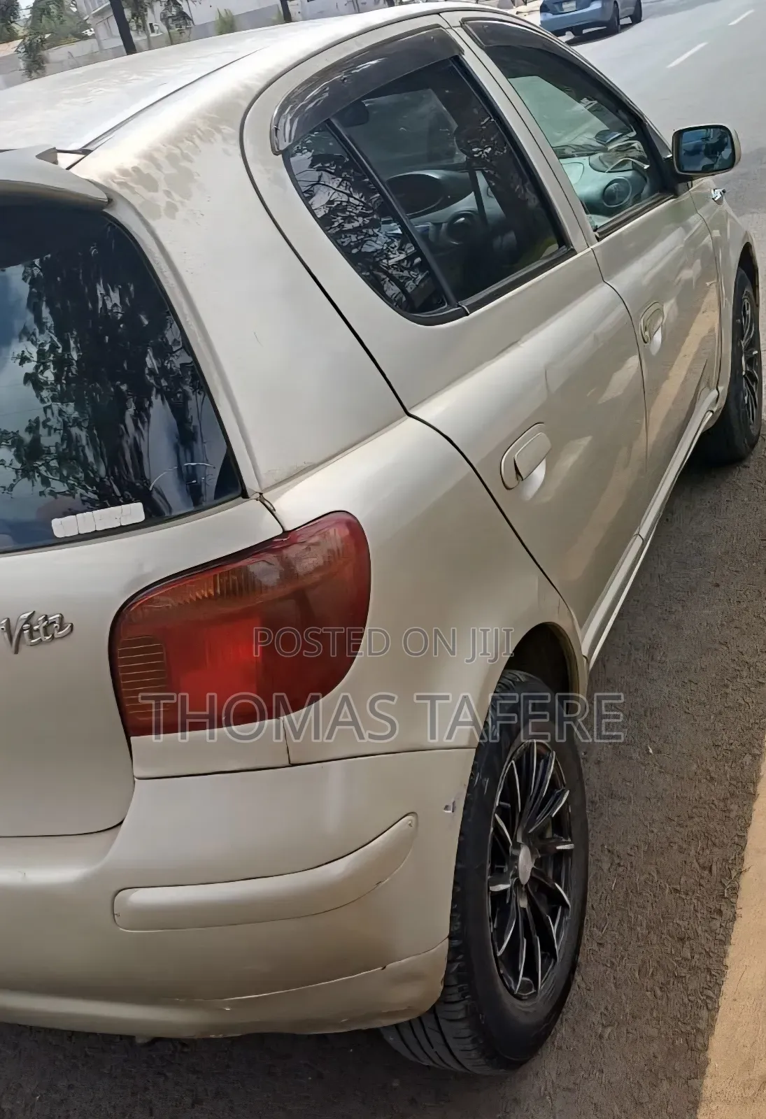 Toyota Vitz 2003 Silver
