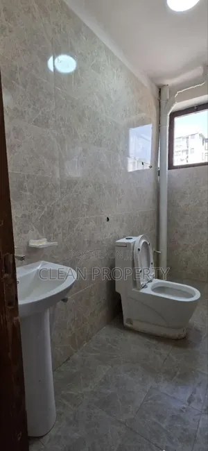 2bdrm House in Bole for rent