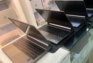 New Laptop HP ZBook Studio x360 15 G6 16GB Intel Core i7 SSD 512GB