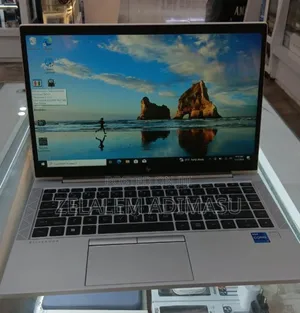 New Laptop HP EliteBook 840 G8 16GB Intel Core i7 SSD 512GB