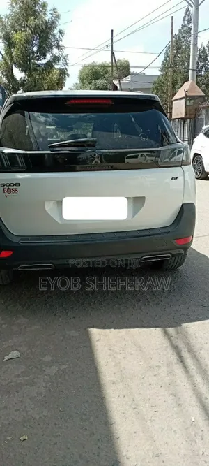 Peugeot 5008 2022 White