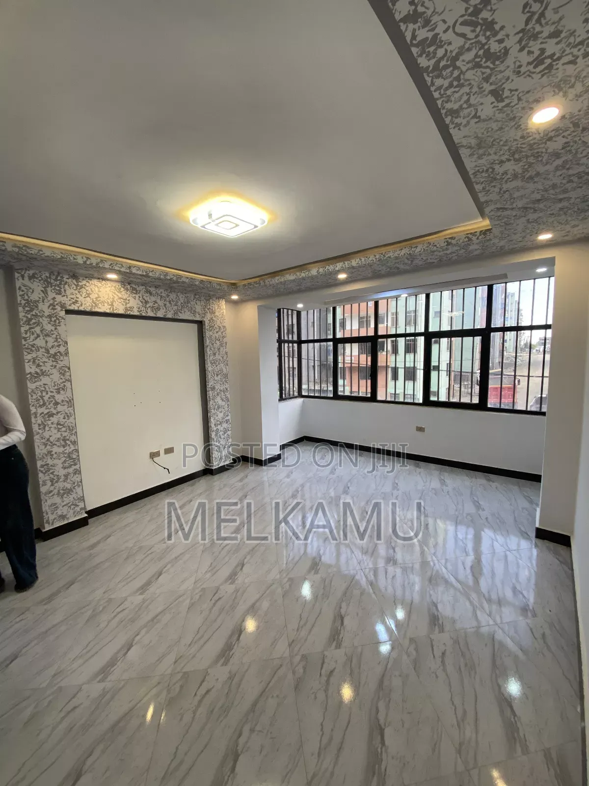 2bdrm Condo in Arada for sale
