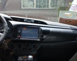 Toyota Hilux 2022 Gray