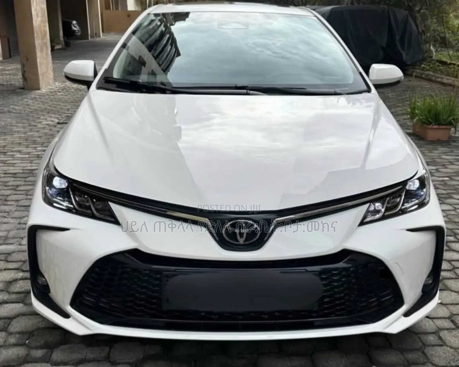 Toyota Corolla 2022 White
