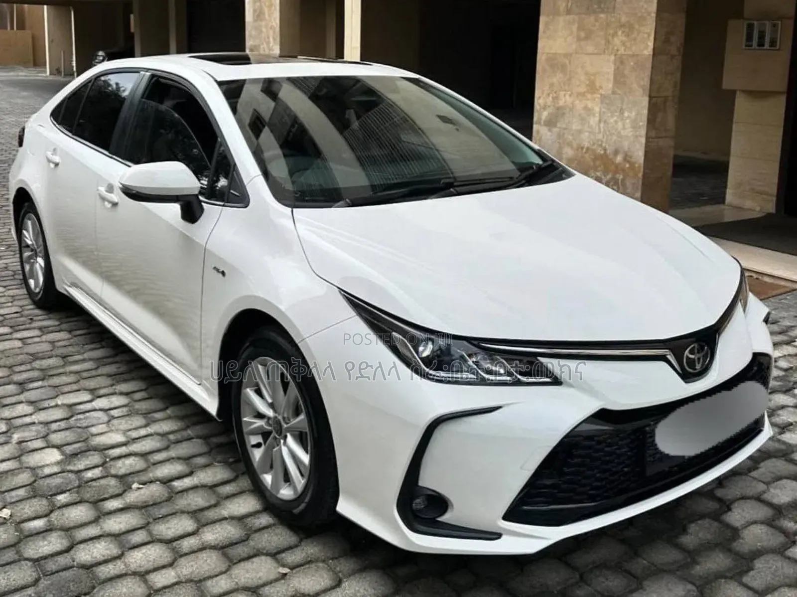 Toyota Corolla 2022 White