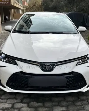Toyota Corolla 2022 White