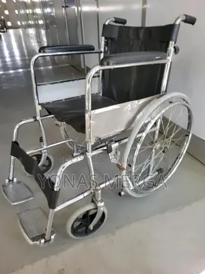 Wheelchair//8” Front Castor and 24” Mag Wheels Double Cross Braces