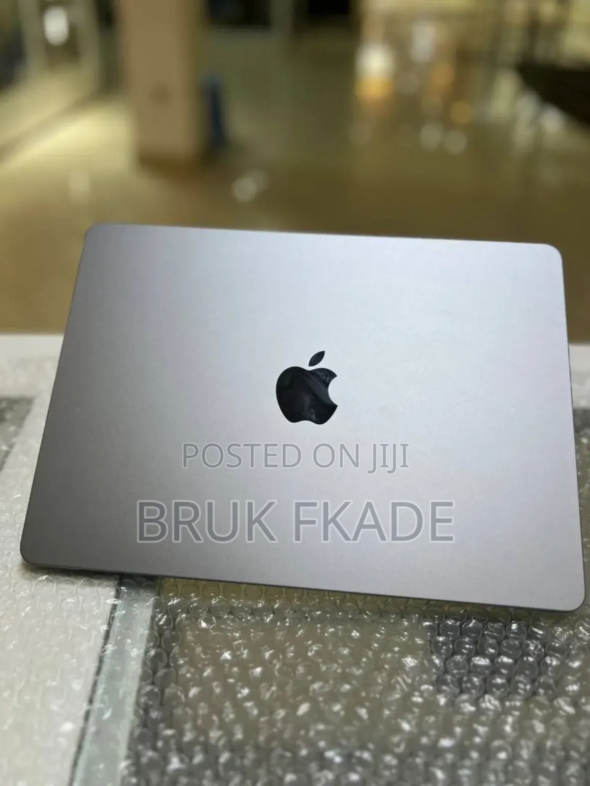 New Laptop Apple MacBook Air 2023 M2 8GB Apple M2 SSD 256GB