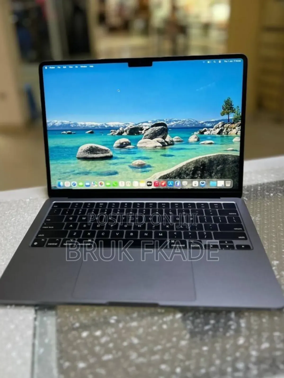 New Laptop Apple MacBook Air 2023 M2 8GB Apple M2 SSD 256GB