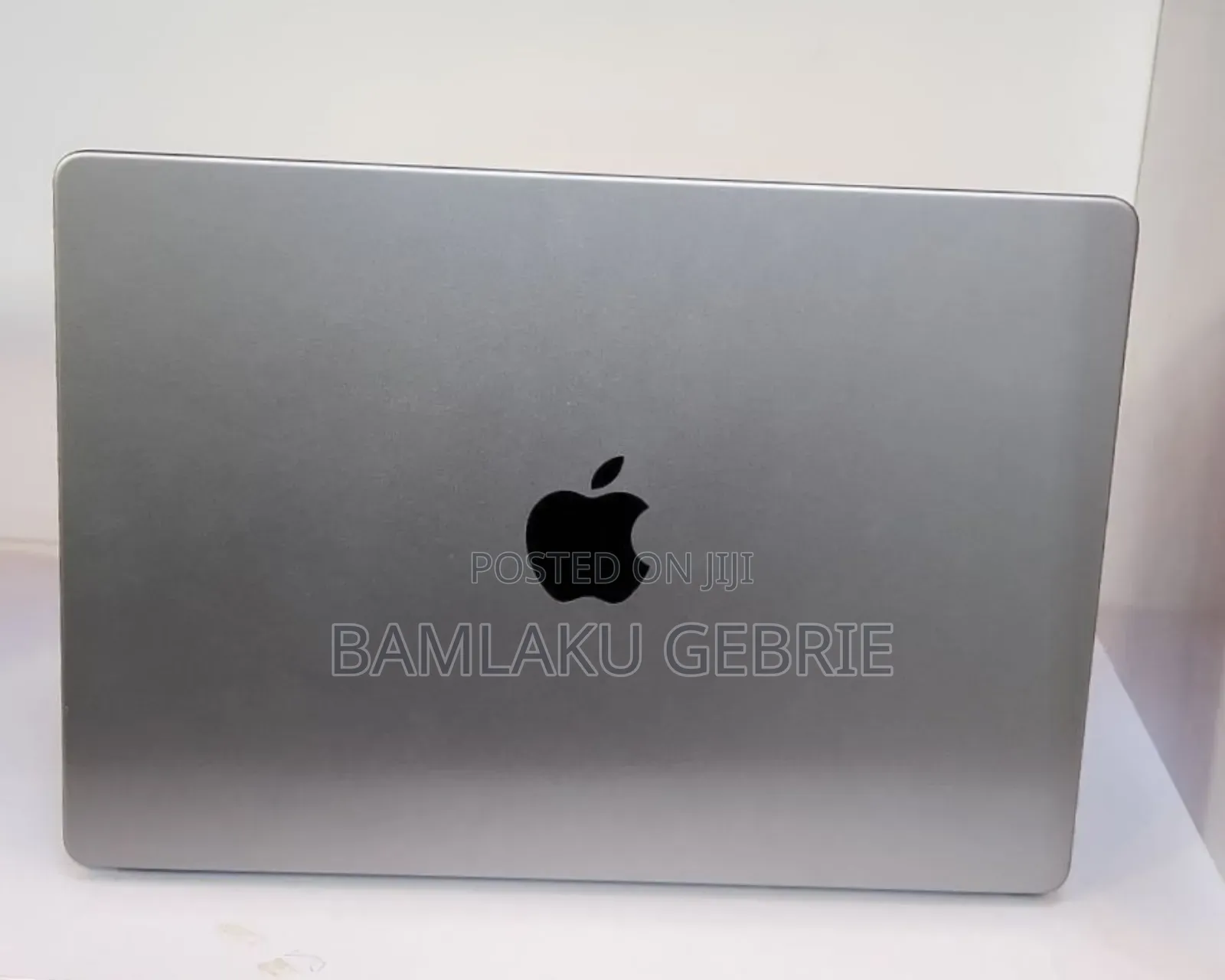 New Laptop Apple MacBook Pro M1 16GB Apple M1 Pro SSD 512GB