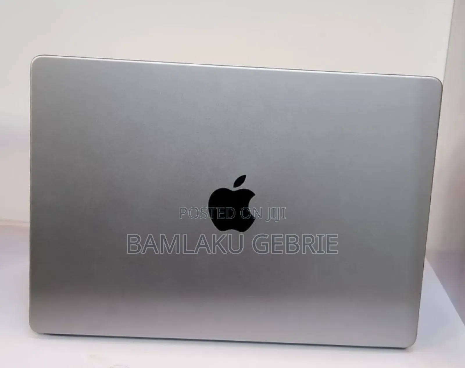 New Laptop Apple MacBook Pro M1 16GB Apple M1 Pro SSD 512GB