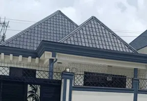 Furnished 4bdrm Villa in አያት, Yeka for sale