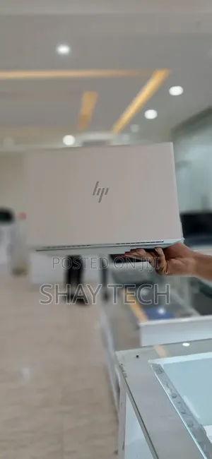 New Laptop HP EliteBook 1030 16GB Intel Core i5 SSD 512GB