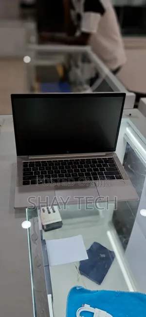 New Laptop HP EliteBook 1030 16GB Intel Core i5 SSD 512GB