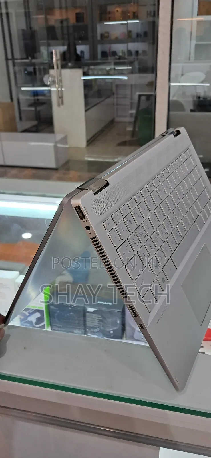 New Laptop HP Pavilion X360 8GB Intel Core i7 HDD+SSD 1T