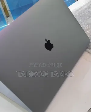 New Laptop Apple MacBook Pro 2017 16GB Intel Core i7 SSD 512GB