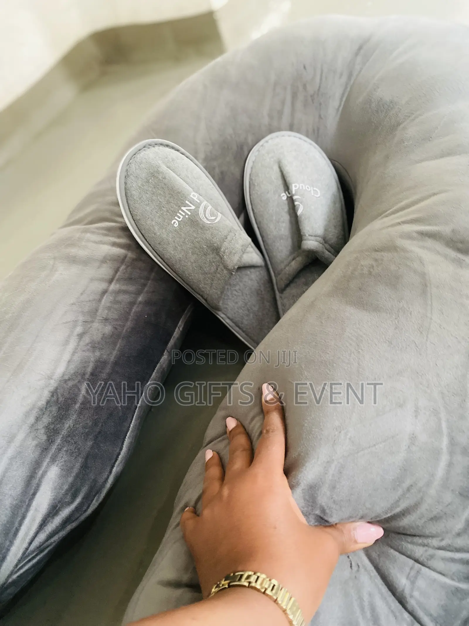 Maternity Pillow (ደንገል)