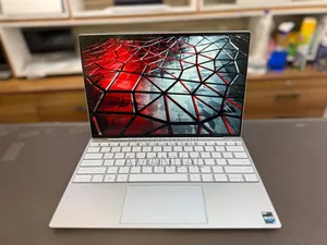 New Laptop Dell XPS 13 8GB Intel Core i5 SSD 256GB