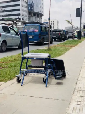 Wheels Steel Wheelchair Rolling Shower Commode Chair for Elderly