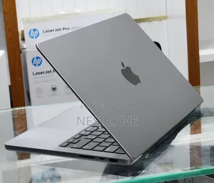 New Laptop Apple MacBook Pro 2021 M1 16GB SSD 512GB