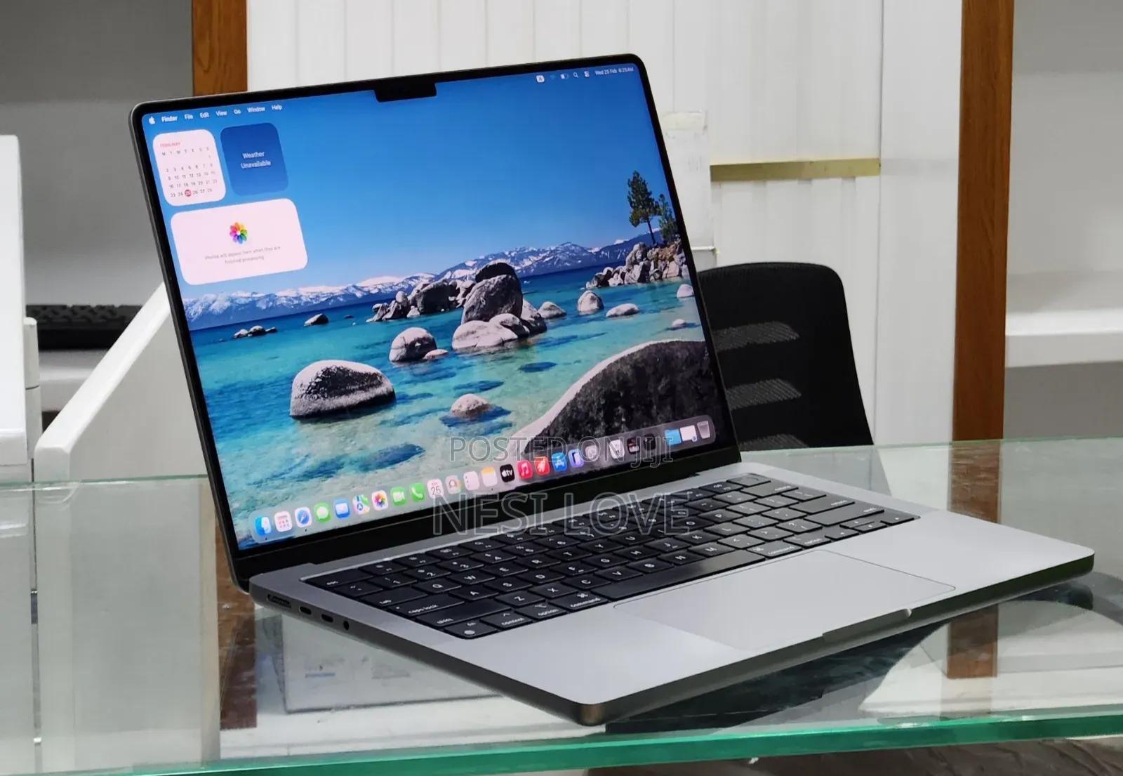 New Laptop Apple MacBook Pro 2021 M1 16GB SSD 512GB