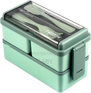 This Lychico 1400ml Bento-Style Lunch Box