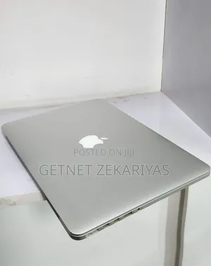 New Laptop Apple MacBook Pro 2015 8GB Intel Core i5 SSD 128GB